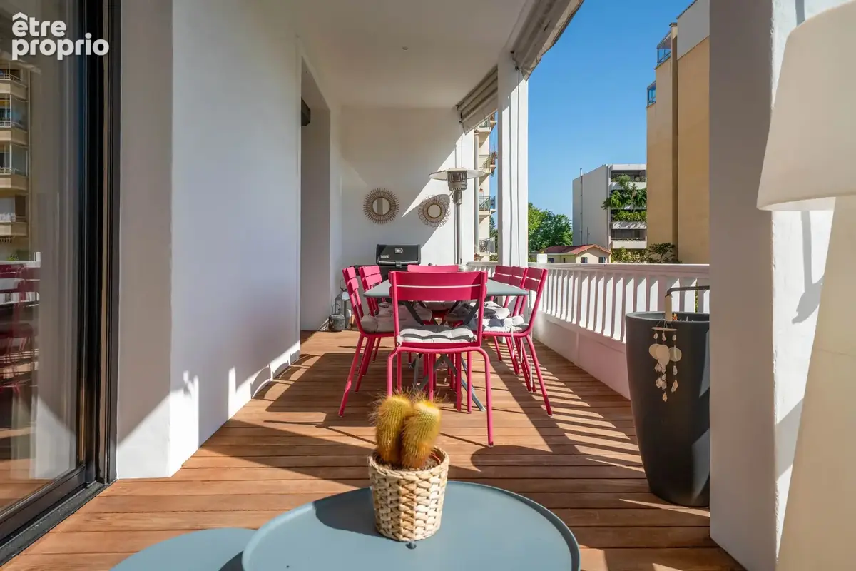 Appartement 5 pièces 170 m² à vendre à Marseille-8e (13008) - photo 2