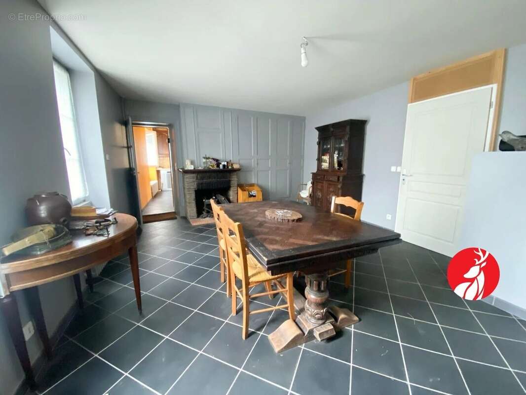 Maison à CHAILLY-EN-BIERE