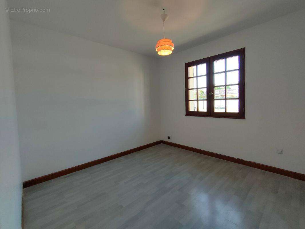 Maison à IZON