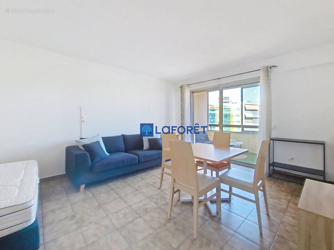 Appartement à CAGNES-SUR-MER