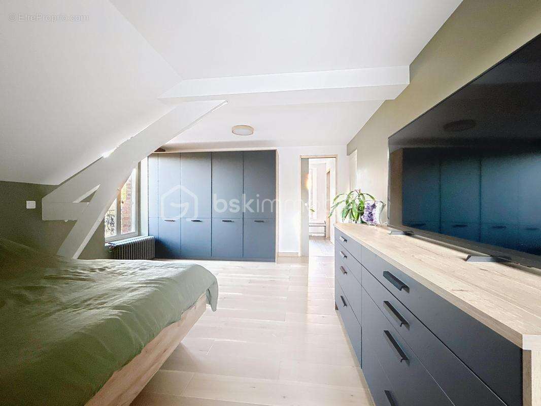 Maison à CORBEIL-ESSONNES