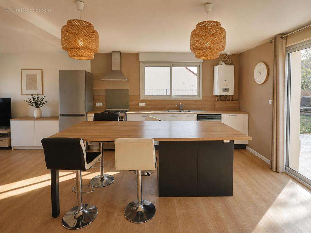 Maison 83 m² à Corgoloin  - photo 7