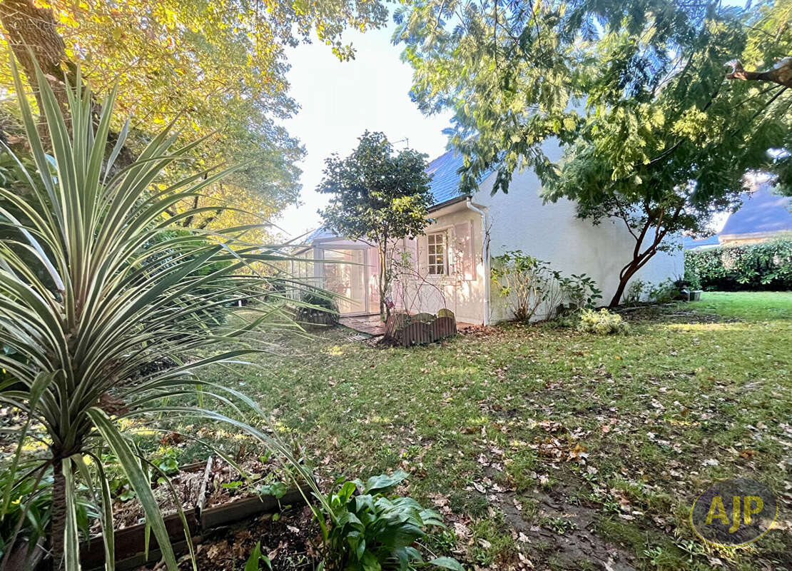 Maison à LA CHAPELLE-SUR-ERDRE