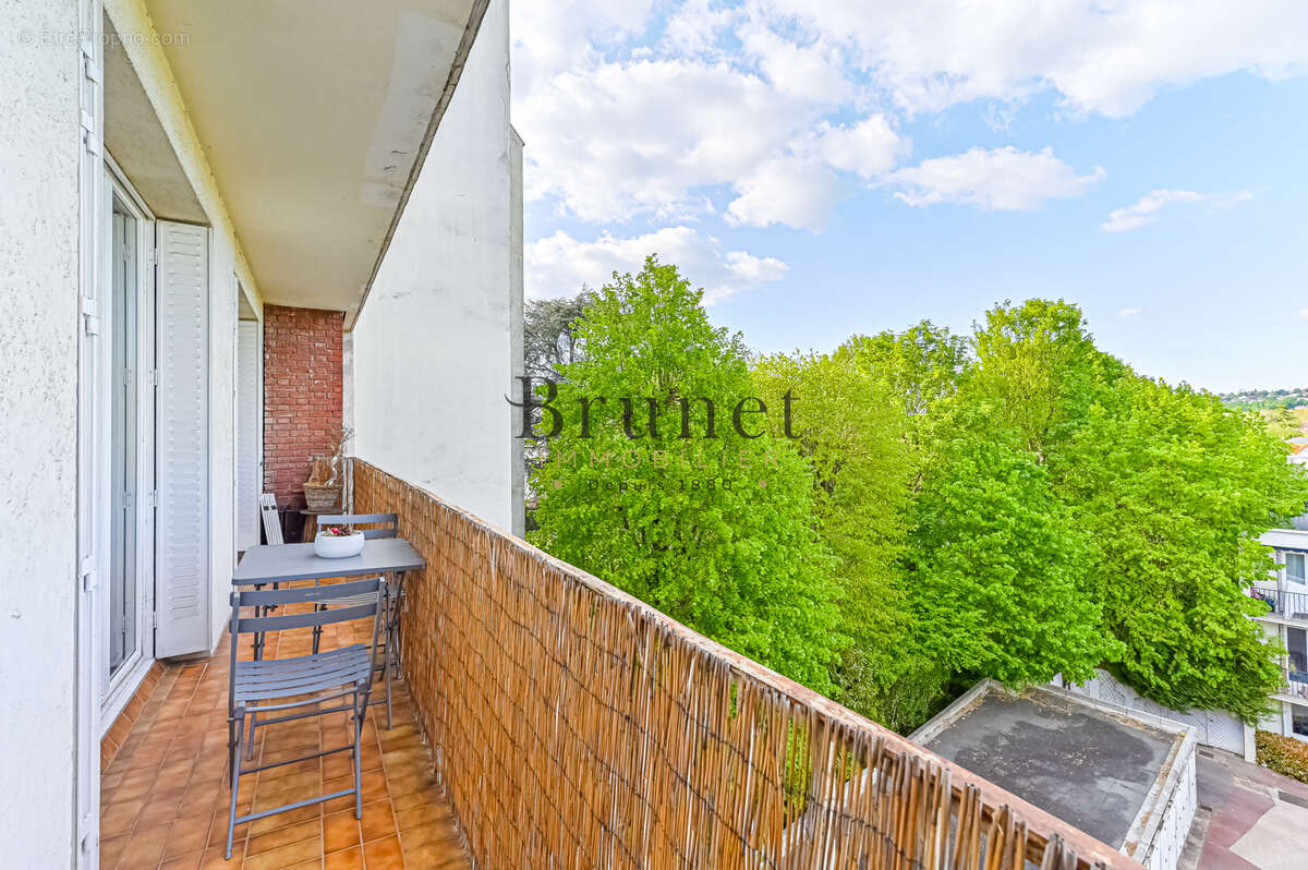 Appartement à SAINT-MAUR-DES-FOSSES
