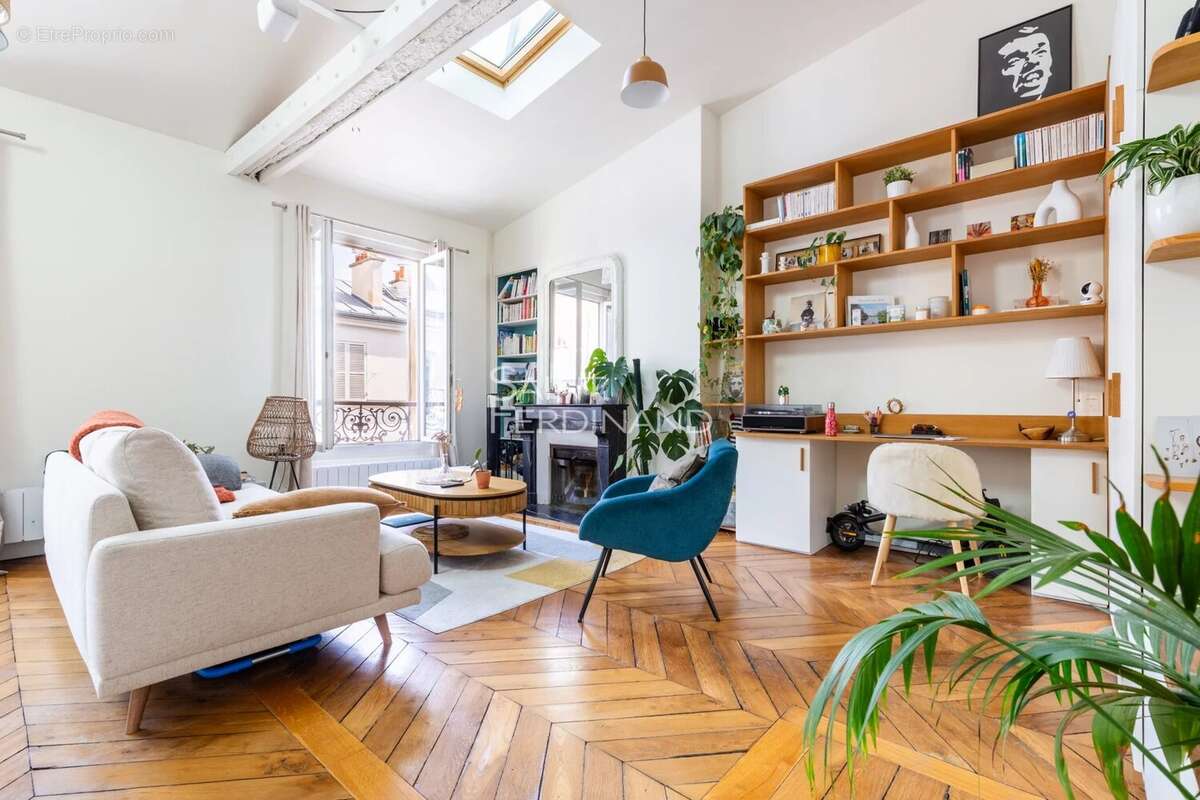 Exclusivité. Paris 17ème Magnifique 3 pièces 1 chambre. - photo 2