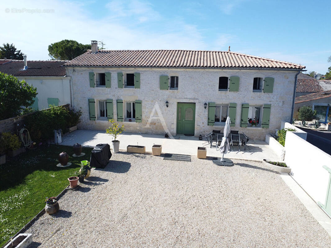Maison à PONS