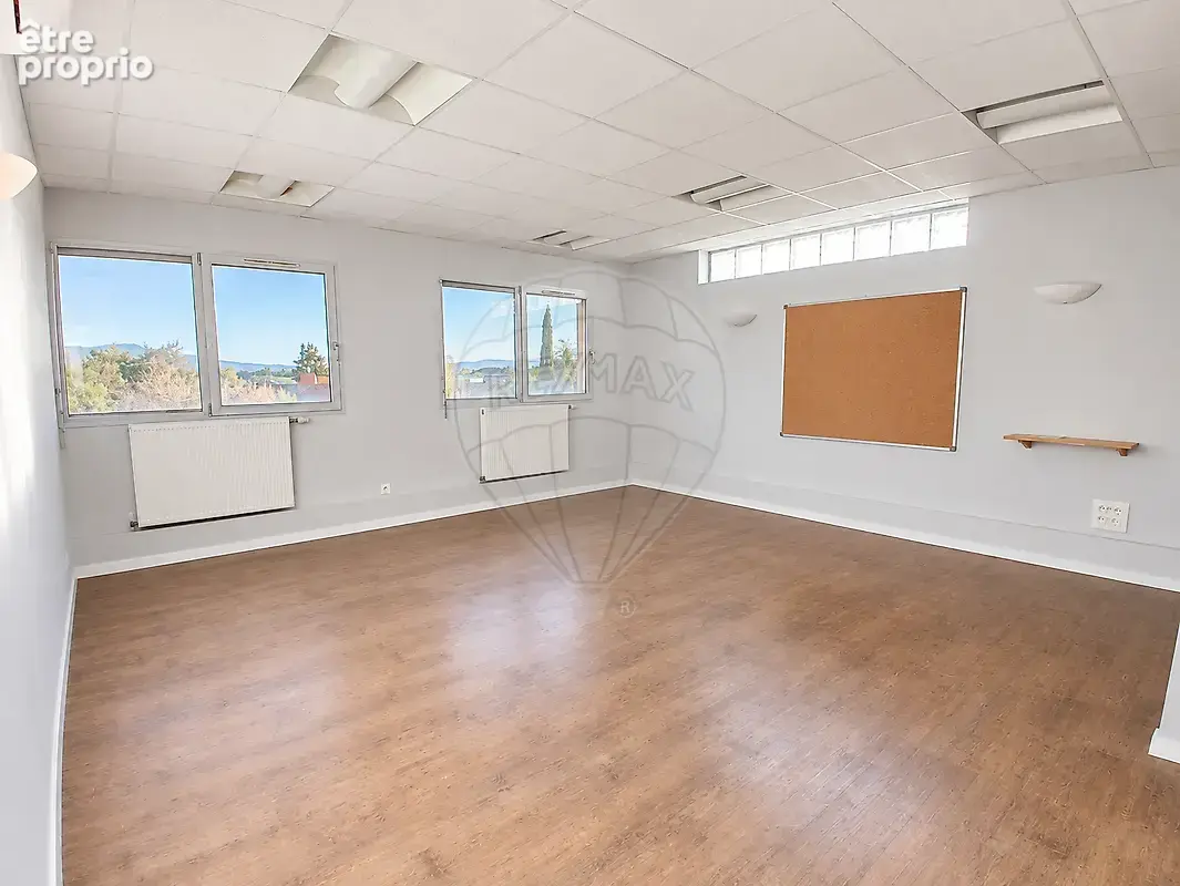 Lot de Bureaux  à vendre - photo 2