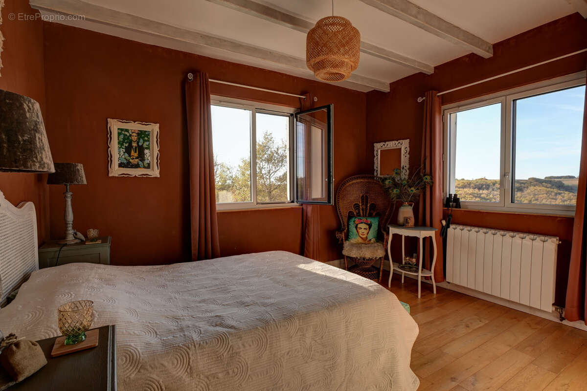 Maison de campagne avec piscine et grange et gîte - photo 7