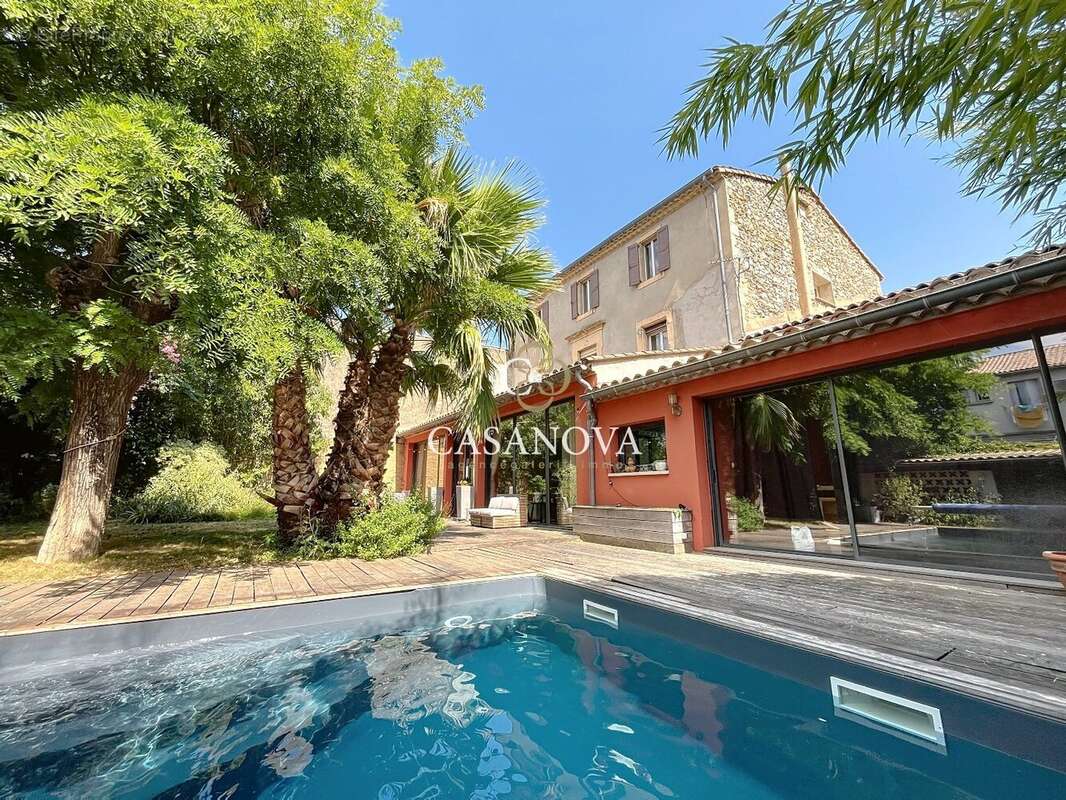 Maison à MONTPEYROUX