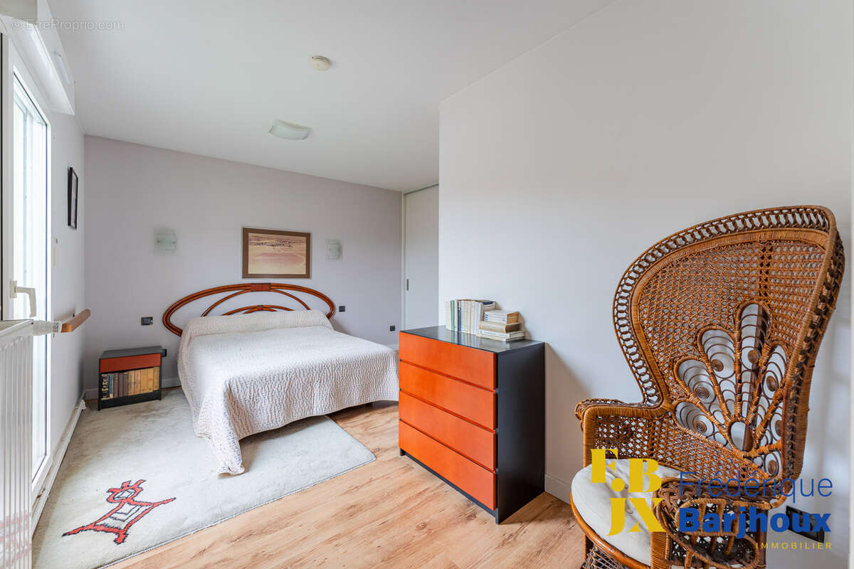 Appartement à FONTAINES-SAINT-MARTIN