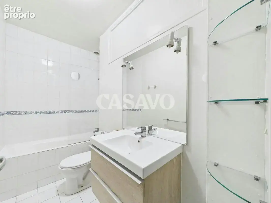 Vente Appartement 4 pièces de 79m² - 75011 Paris - photo 11