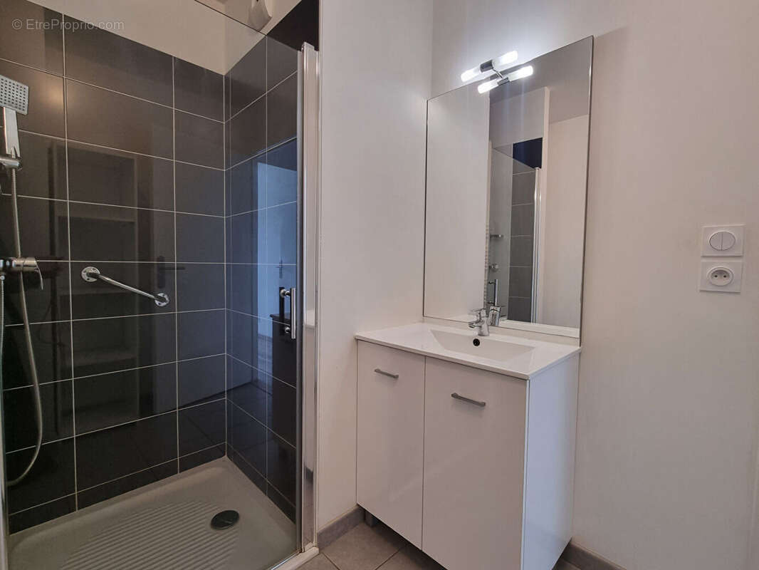 Appartement T3 avec terrasse - Sautron - 61.40m² - photo 12