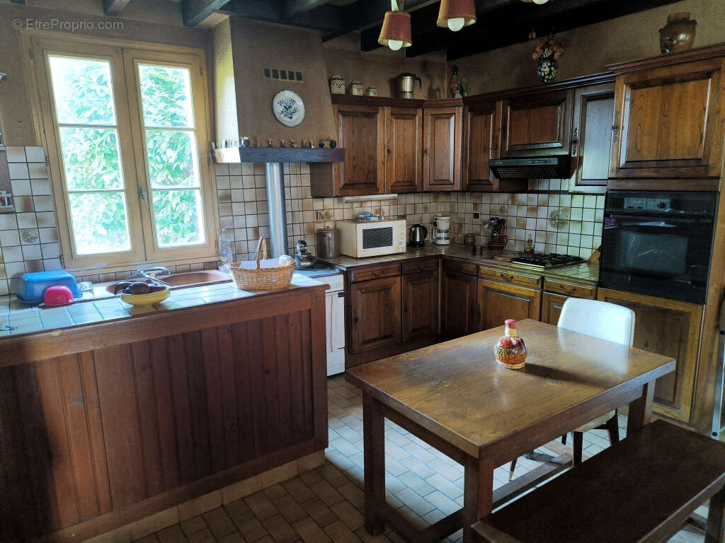 Maison à SAINT-PEREUSE