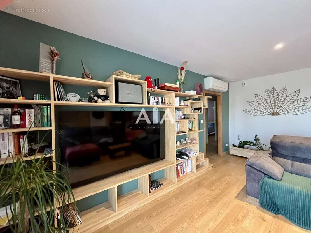 Maison à NANTEUIL-EN-VALLEE