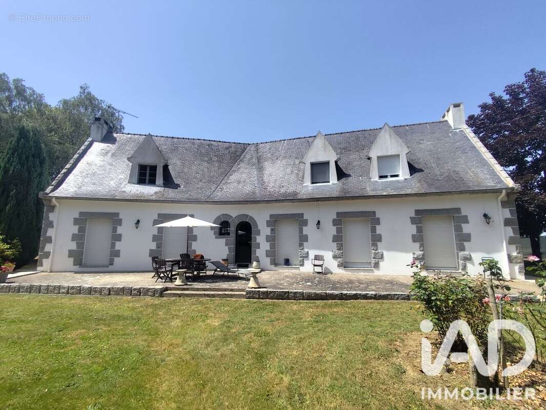 Photo 2 - Maison à GUEMENE-PENFAO