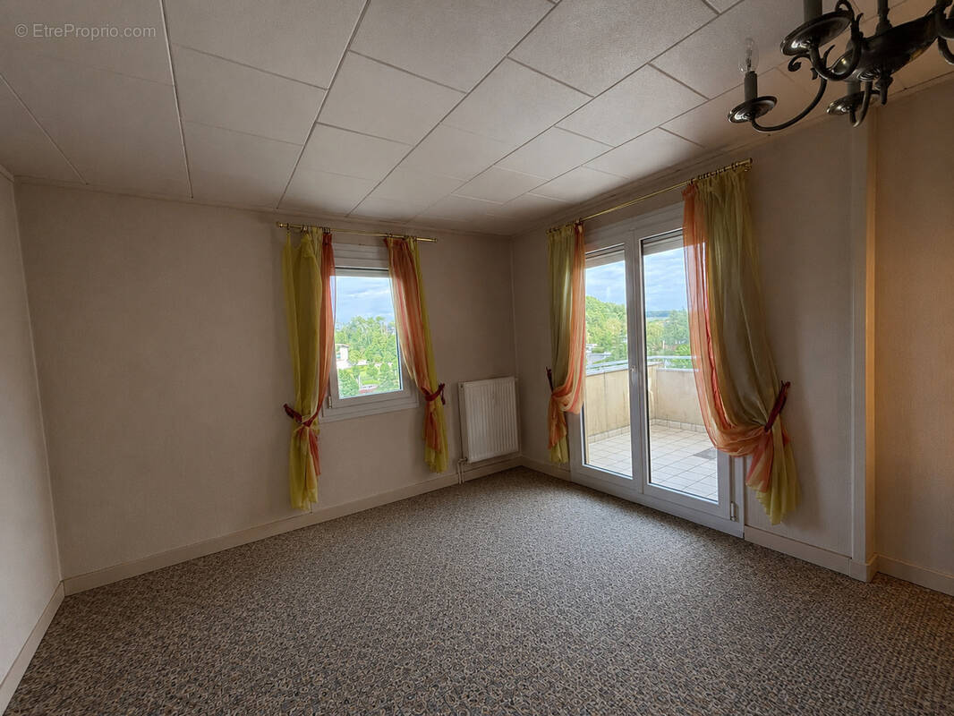 Appartement à CHARLEVILLE-MEZIERES