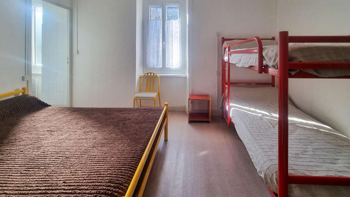 chambre apartement - Maison à SAISSAC