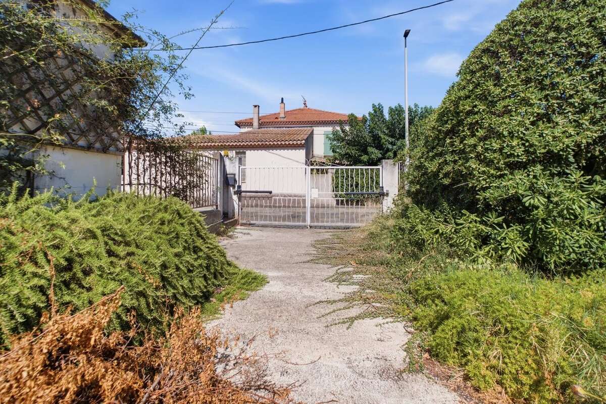 Ensemble immobilier avec jardin et garages centre Ville Exclusivité - photo 19