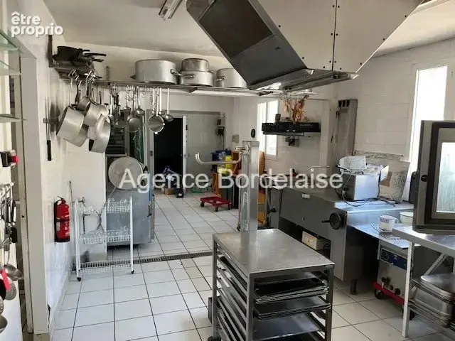 125 m² à Pessac  - photo 2