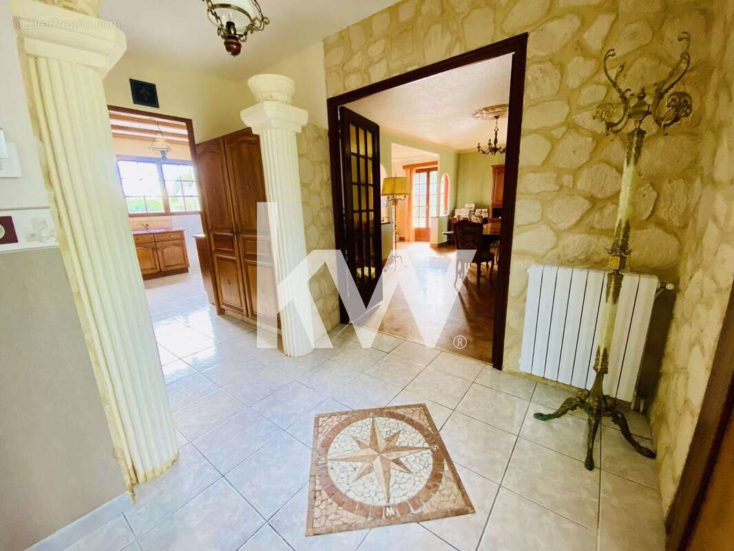 Maison à VERNEUIL-SUR-VIENNE