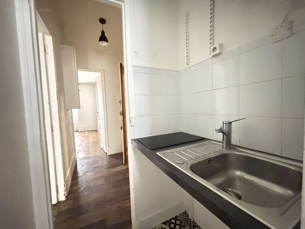 Appartement à PARIS-14E