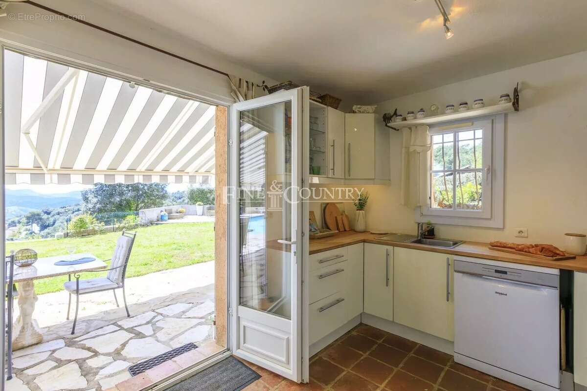 Maison à MONTAUROUX