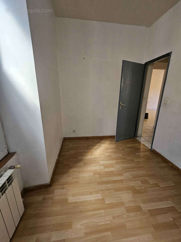 Appartement à MAUVES