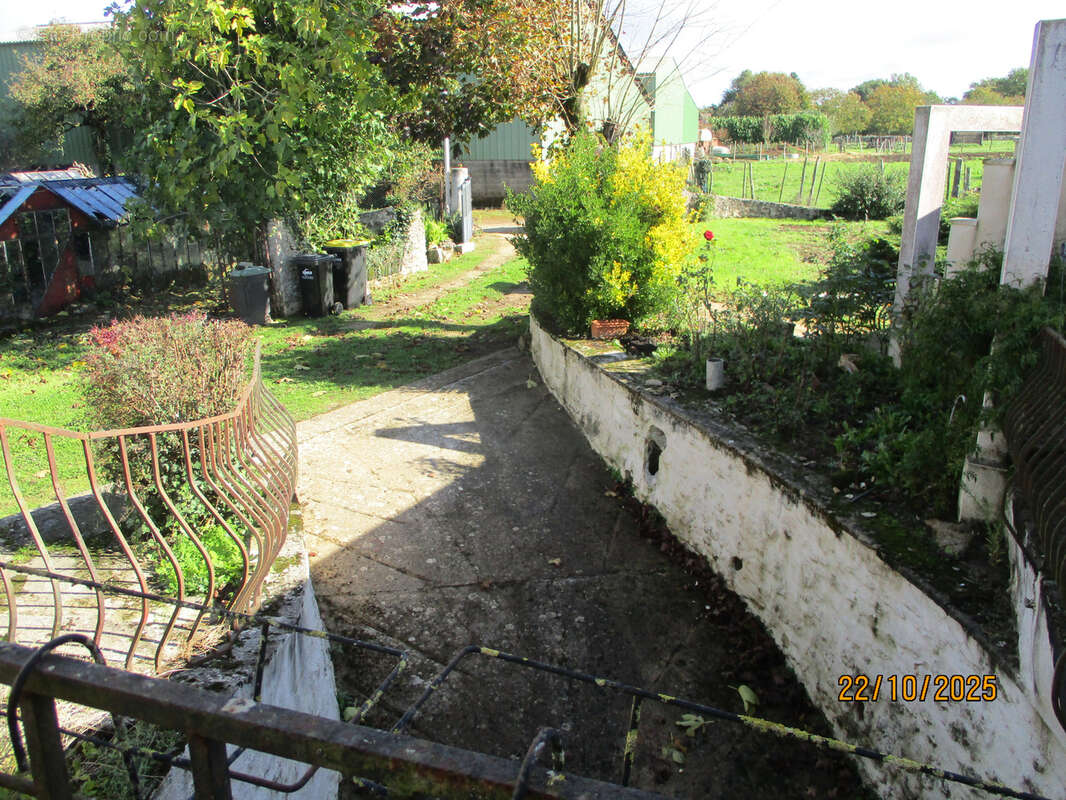 Maison à CEAUX-EN-COUHE