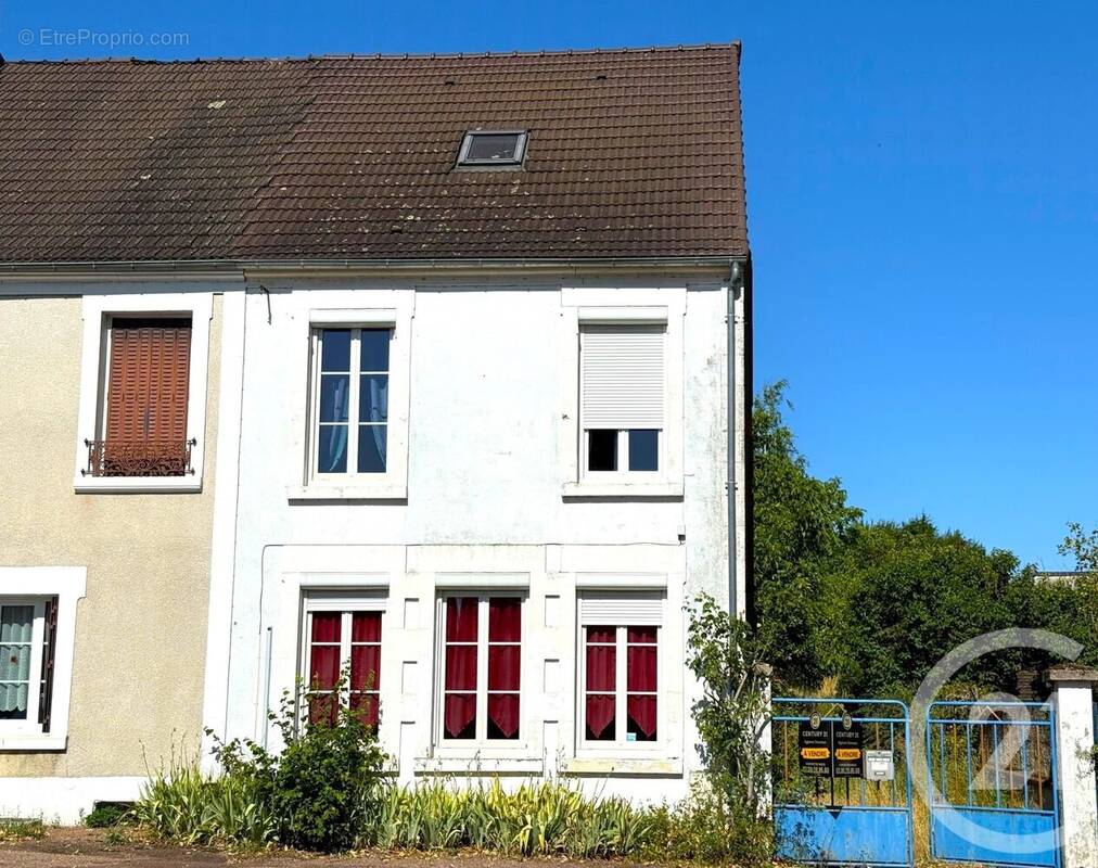 Maison à MESVES-SUR-LOIRE