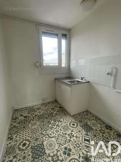 Appartement 38 m² à Creil  - photo 4