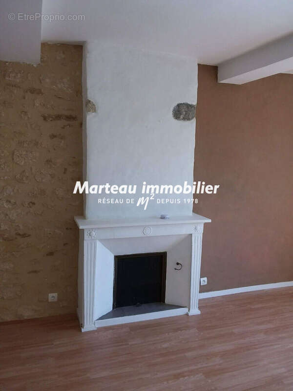 Maison à CONLIE