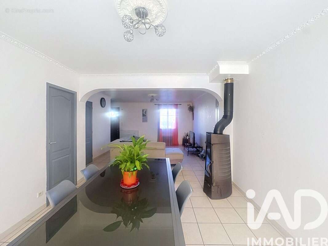 Maison 98 m² à Pont-Saint-Esprit  - photo 8