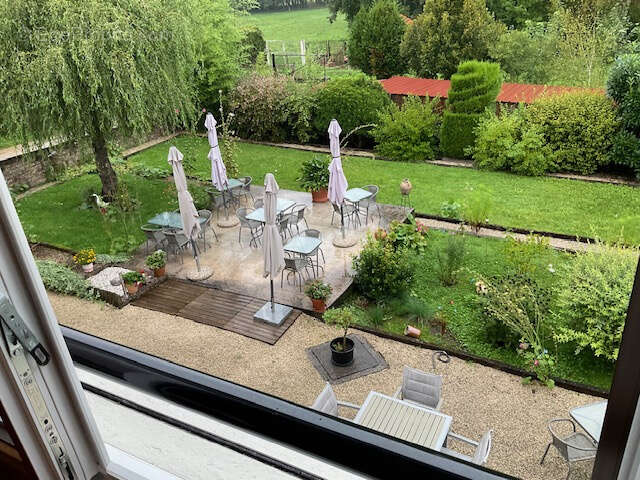 Commerce à MONTHUREUX-SUR-SAONE