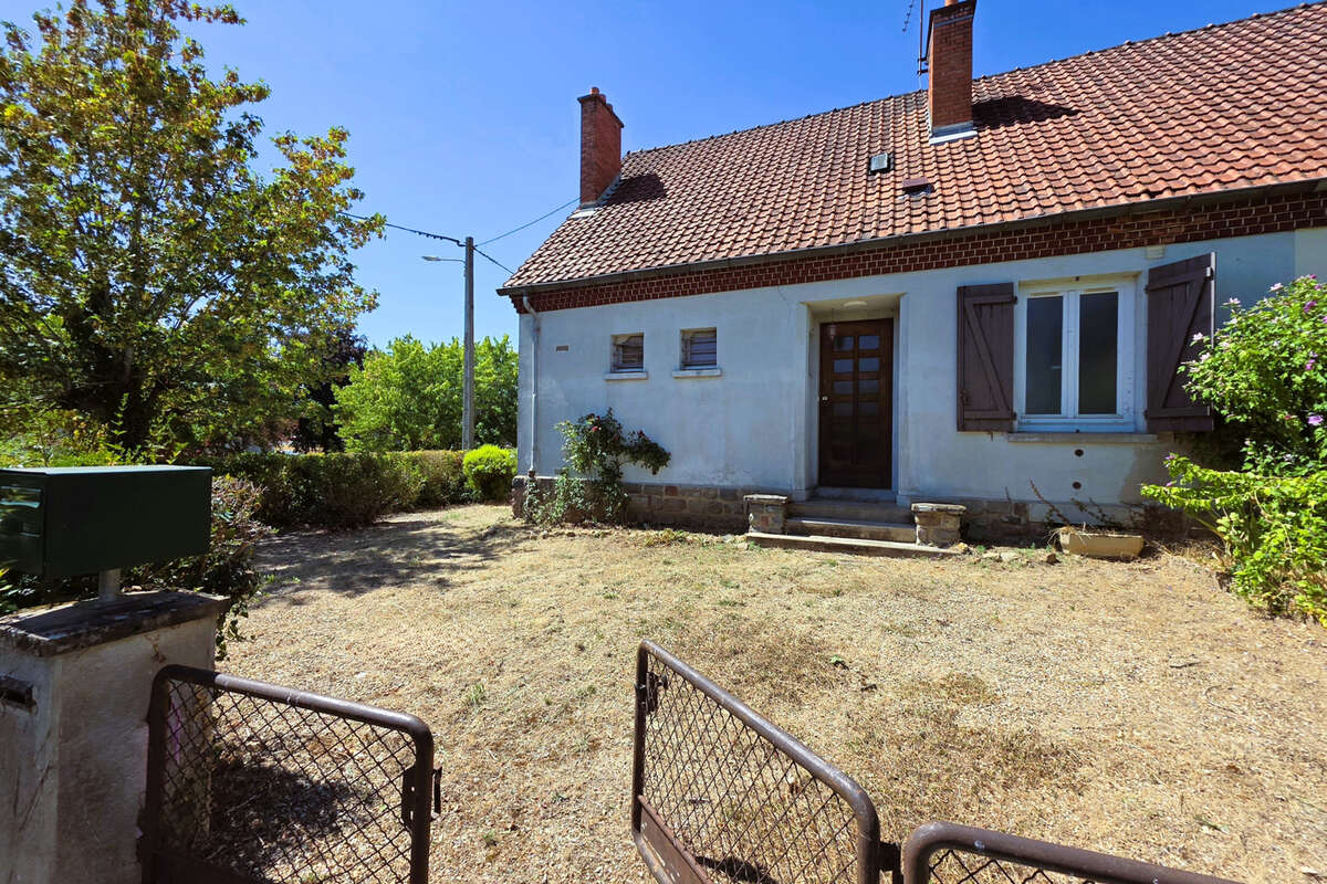 Prix en baisse! maison centre ville avec jardin - photo 4