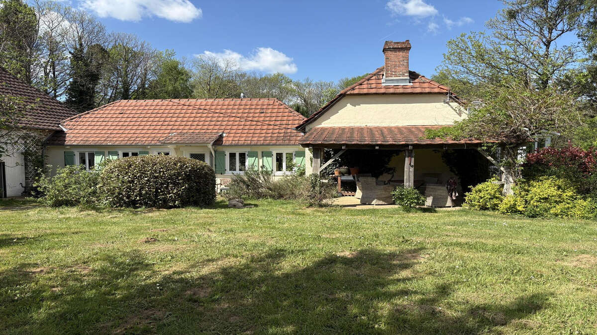 Maison à SAINT-SORNIN-LAVOLPS