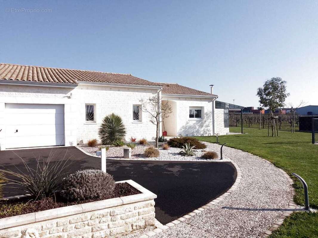 Maison à JARNAC