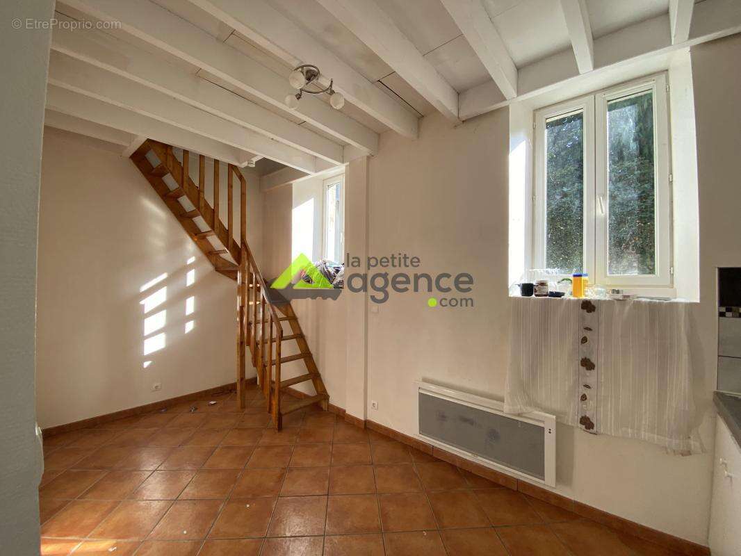 Ensemble de 2 appartements - Centre ville Guéret - photo 4
