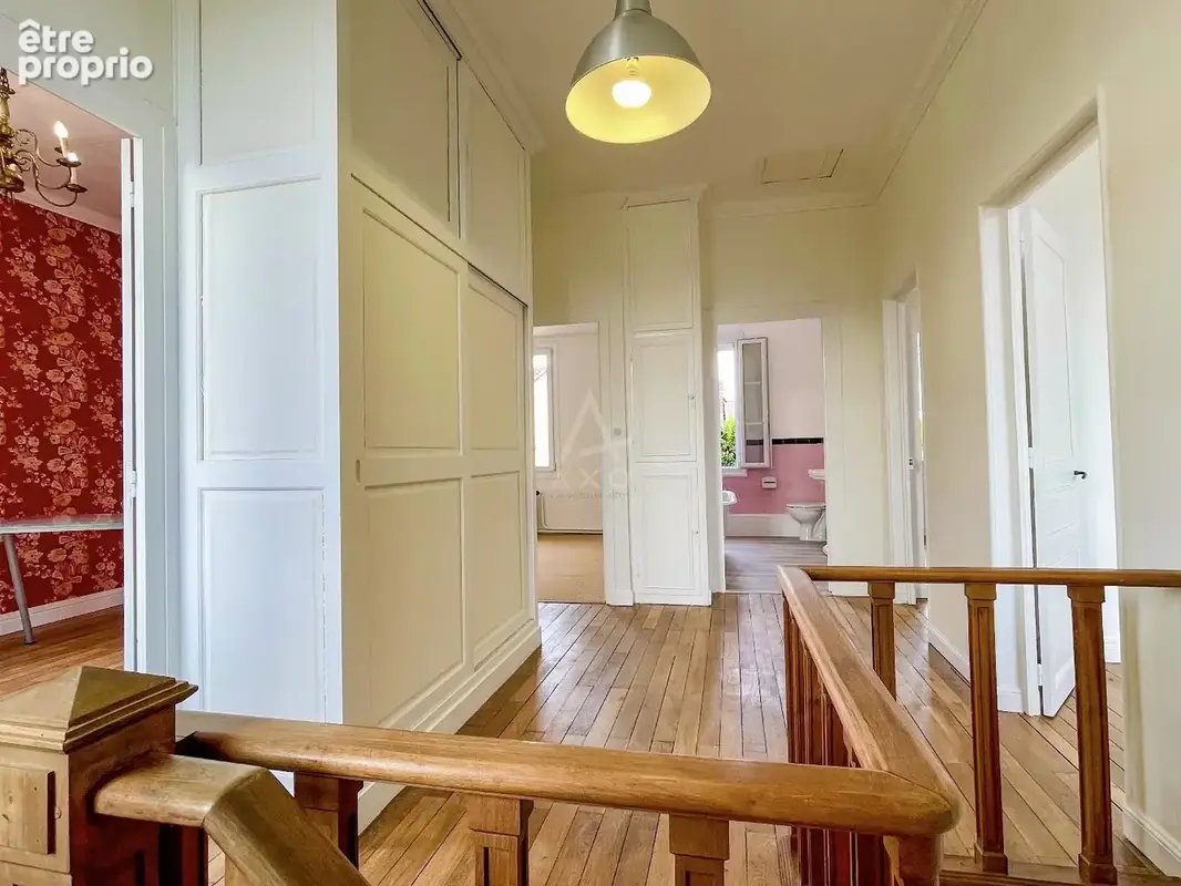 Les Touches de Perigny, jolie maison de 5 chambres, jardin et dépendances - photo 14
