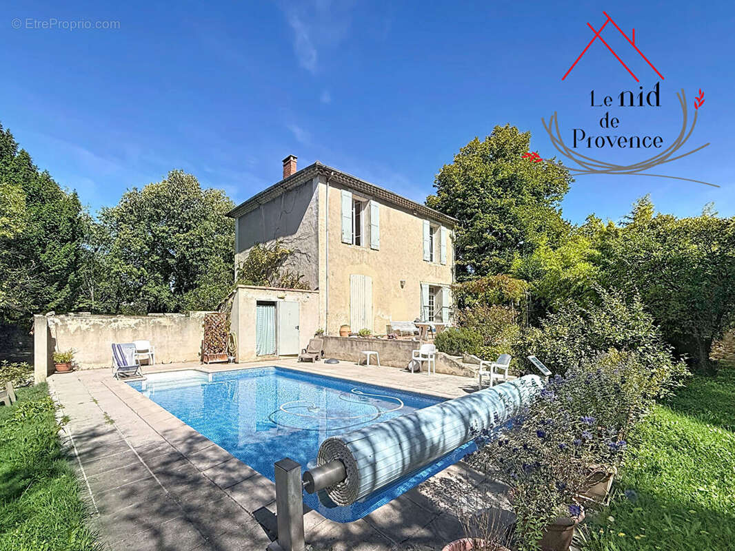 Maison à PERNES-LES-FONTAINES