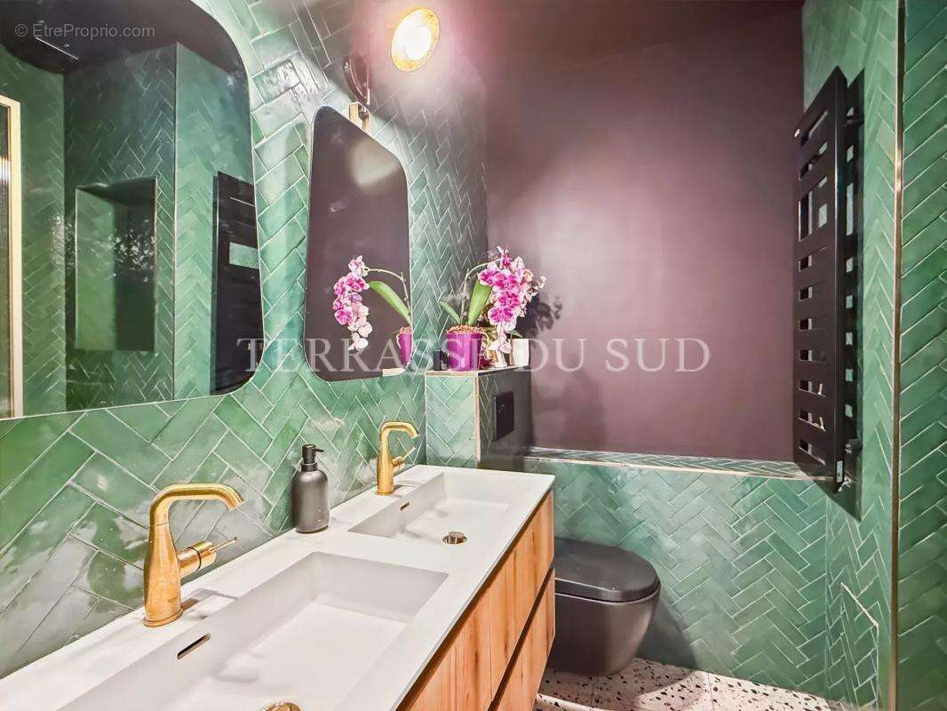 Appartement à MARSEILLE-8E