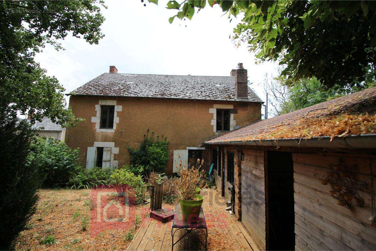 Maison Sens Beaujeu 6 pièce(s) 155 m2 - photo 8