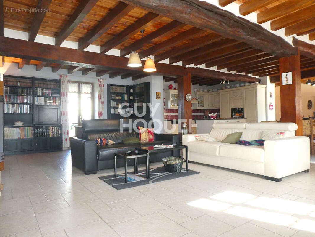 Maison à CHEMILLY-SUR-YONNE