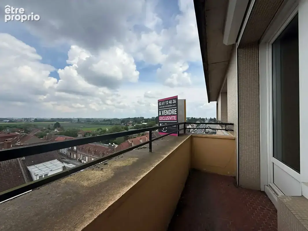 BETHUNE - Appartement T2 avec balcon en résidence sécurisée - photo 3