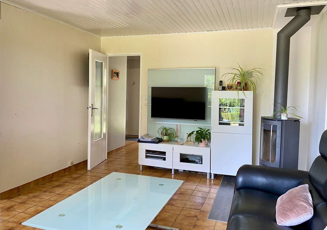 Maison à vendre 6 pièces ECHENEVEX (01) - photo 20