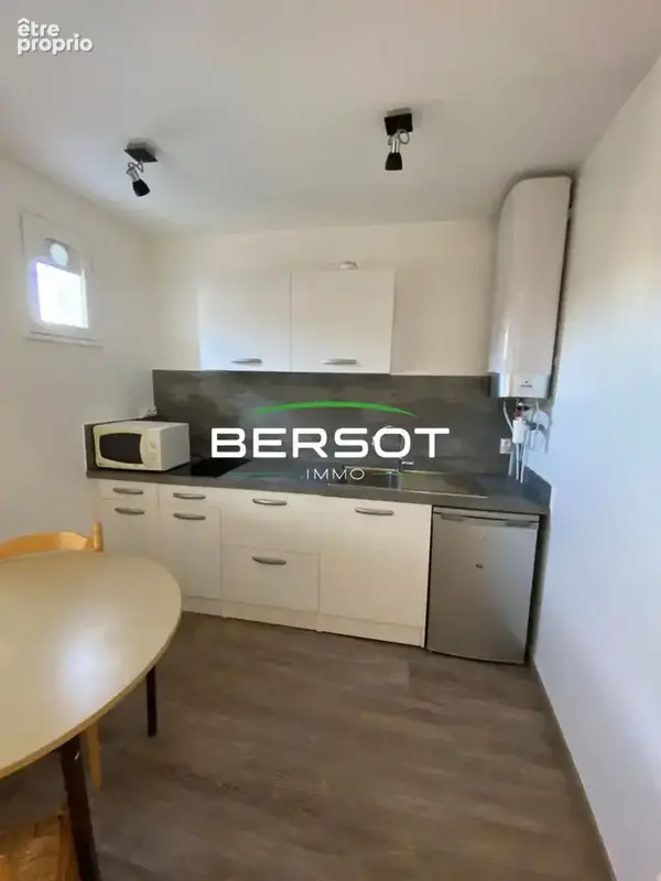 Studio 20 m² rénové,Spécial investisseur - photo 3