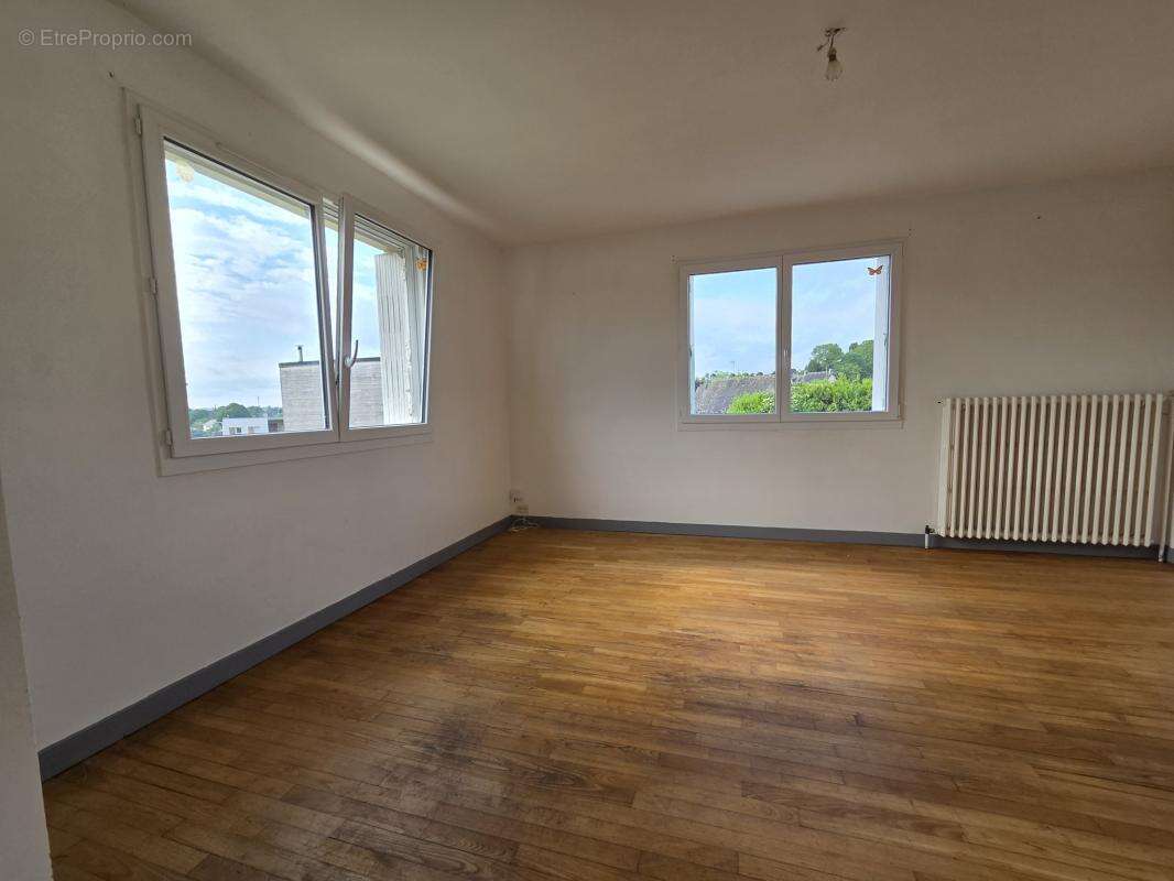 Maison à vendre 3 chambres et terrain constructible.Pontivy - photo 3