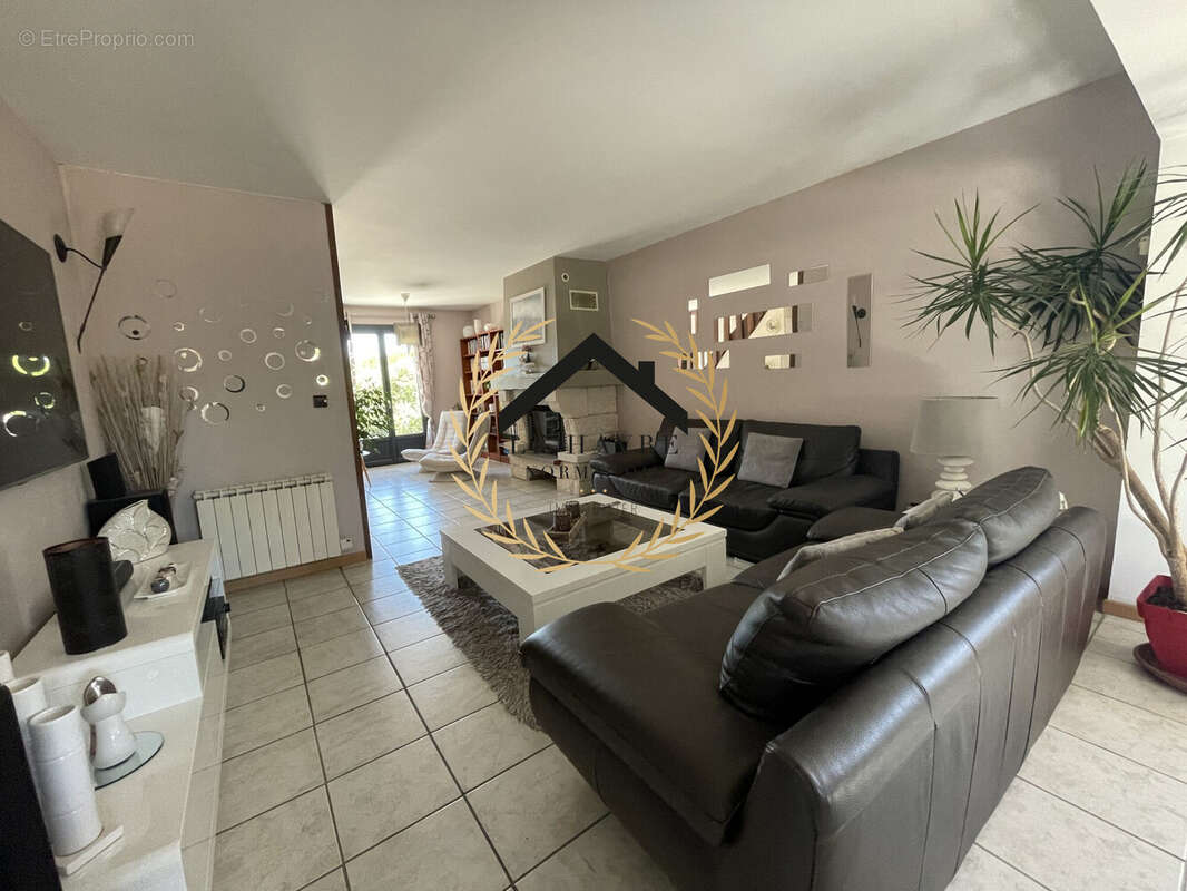 Maison 122 m² à Angerville-L'orcher  - photo 5