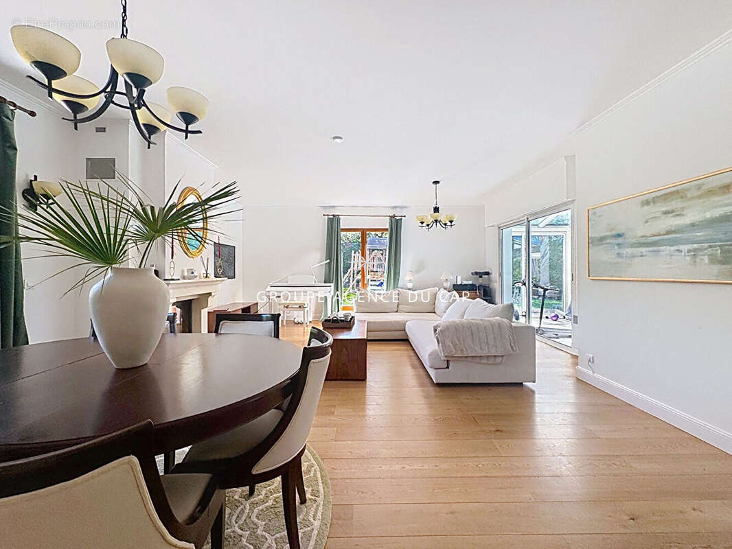 Maison à SAINT-RAPHAEL