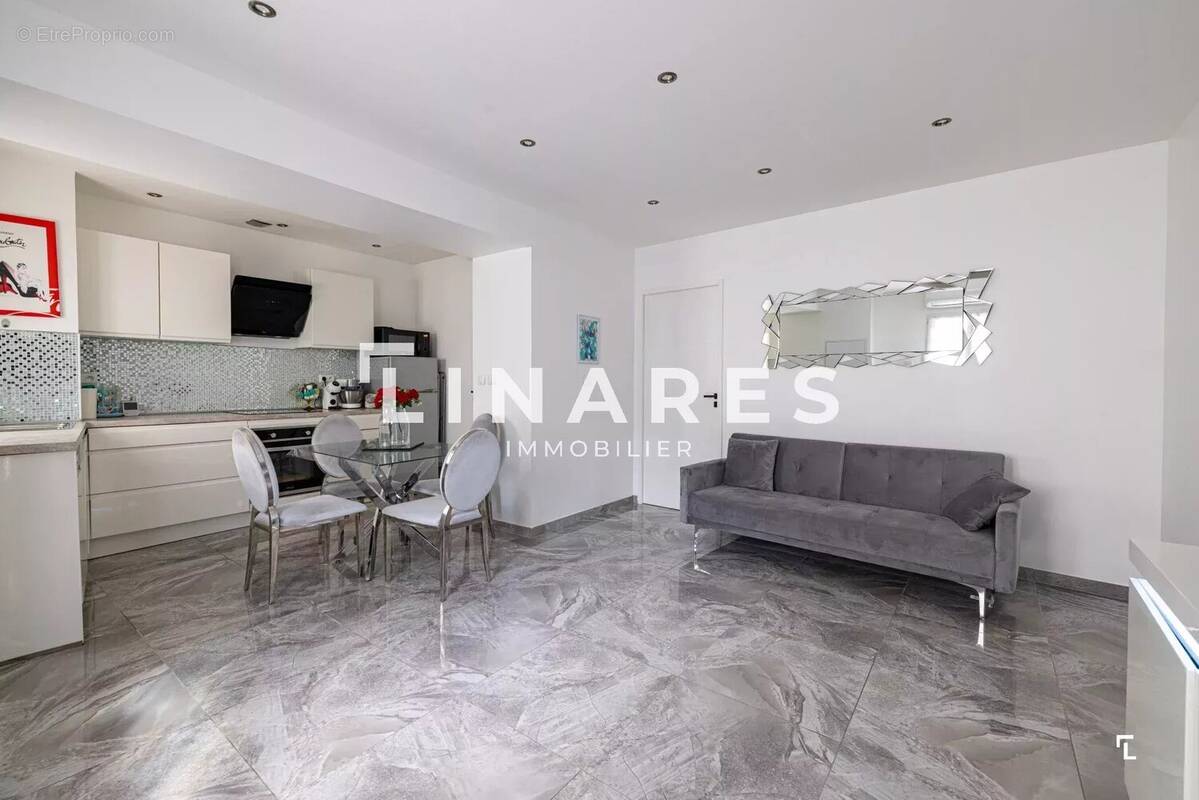 Appartement à MARSEILLE-11E