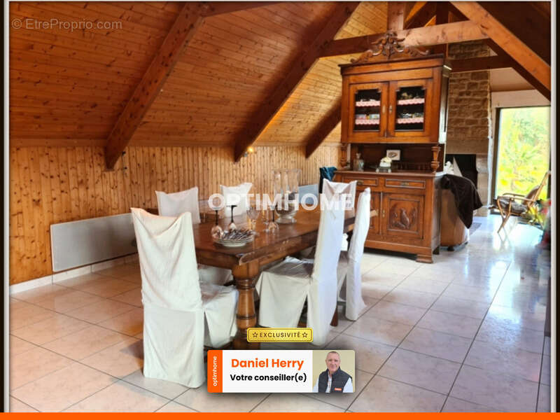 Maison à PLOUGOURVEST